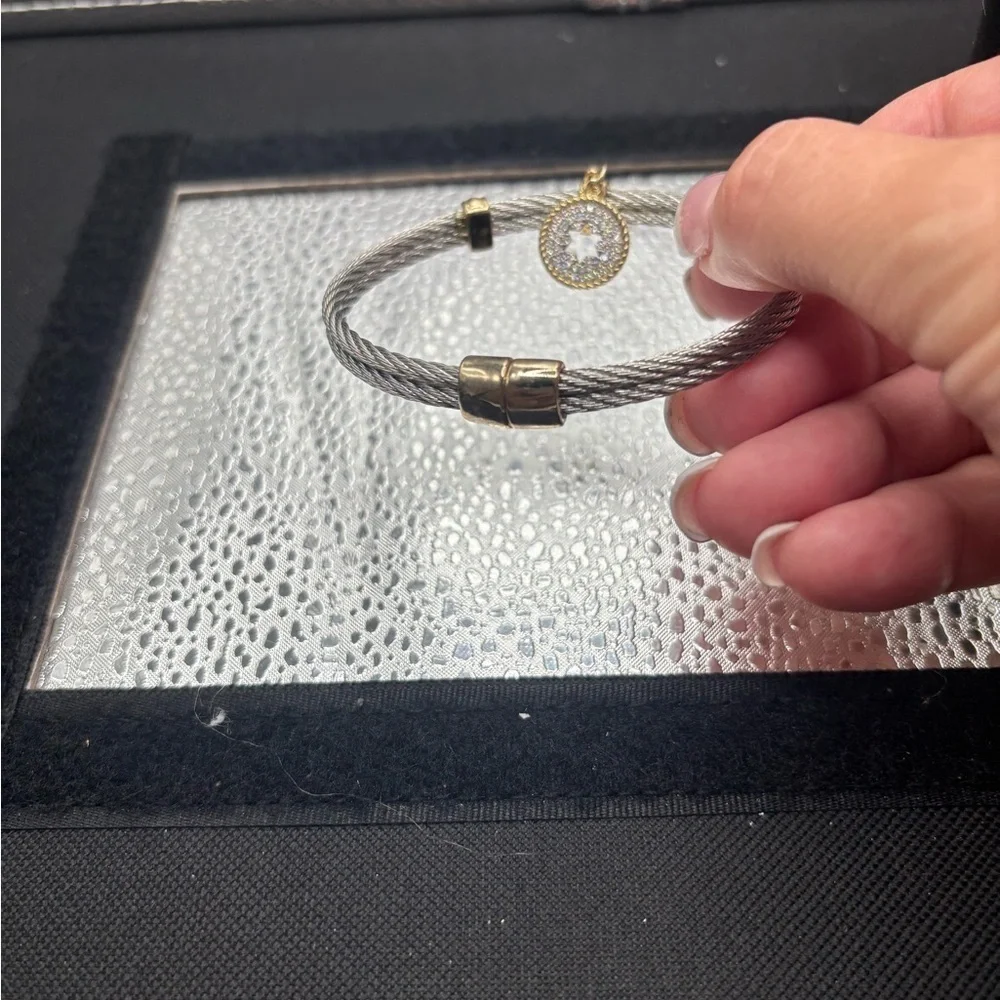 Elegant Silver and Gold Women's Bracelet With A Star 🌟